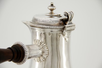Grande chocolatière, Paris 1724-1725 - Très beau modèle précoce
