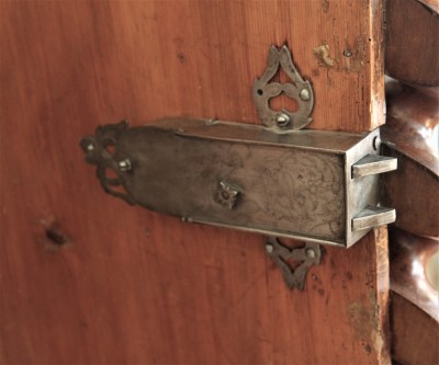 Armoire à trois colonnes torses - Bâle, fin du XVIIe siècle