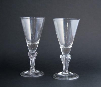 Paire de verres à jambe, XVIIIe siècle