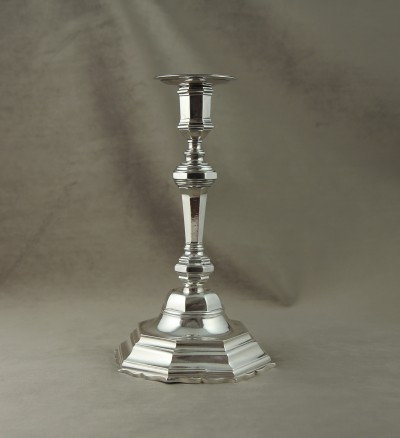 Flambeau en argent armorié - Saint-Quentin, 1768-1775