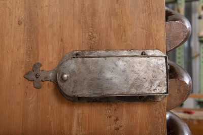 Armoire bâloise à colonnes torses - Bâle, fin du XVIIe siècle