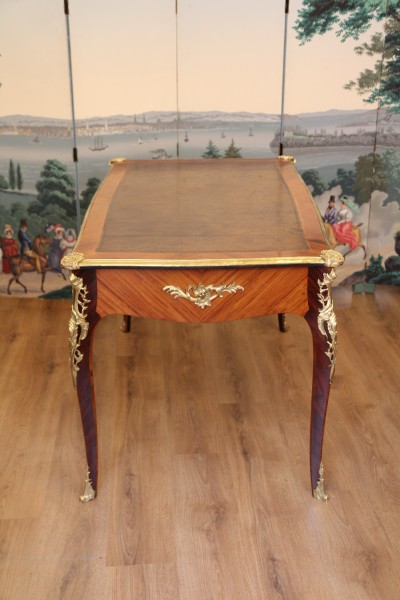 Bureau plat de style Louis XV - vers 1880