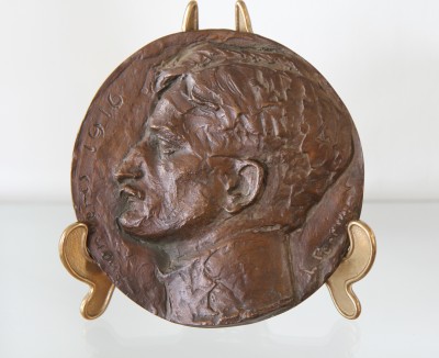 Léon PERRIN (1886-1978) - Médaillon d'applique en bronze, 1916