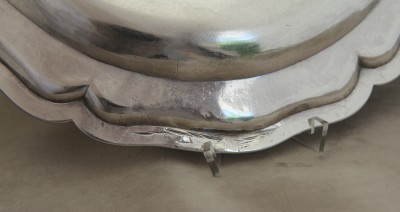 Plat en argent massif - Genève, 2e moitié du XVIIIe siècle