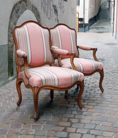 Paire de fauteuils à la Reine d'époque Louis XV - Estampille de François CANOT — Lyon, vers 1760