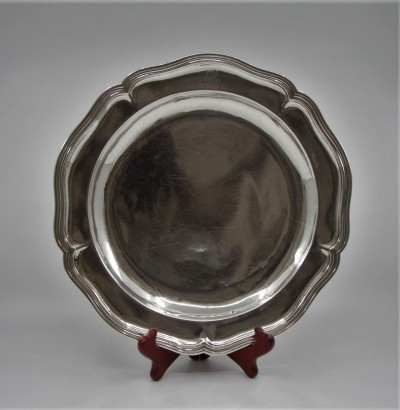 Plat en argent massif, XVIIIe - Henri Fauché, Grenoble 1768-1769