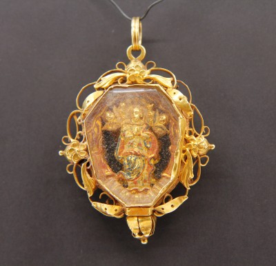 Pendentif de dévotion en or - Portugal, 1ère moitié du XVIIIe siècle