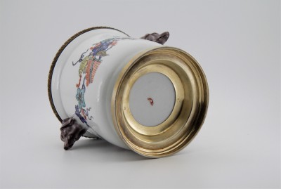 Seau à rafraîchir en porcelaine montée - vers 1900, dans le style de Chantilly