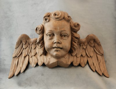 Grande tête d'ange ailée - Chêne blond, XIXe
