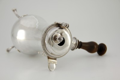 Grande chocolatière, Paris 1724-1725 - Très beau modèle précoce