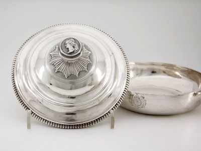 Ecuelle couverte d'époque Louis XV - Etienne-Hème Maisonrouge, Paris 1728-1729