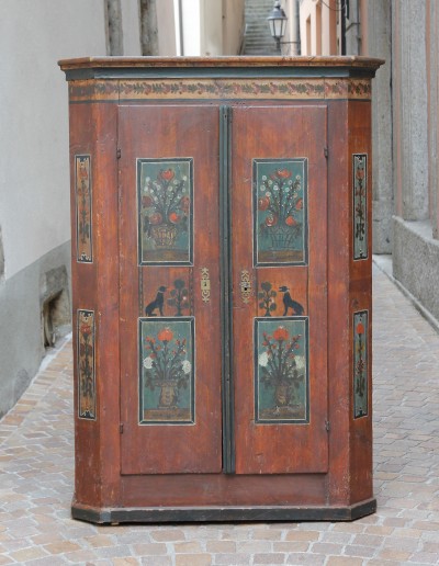 Petite armoire peinte - Suisse, début du XIXe